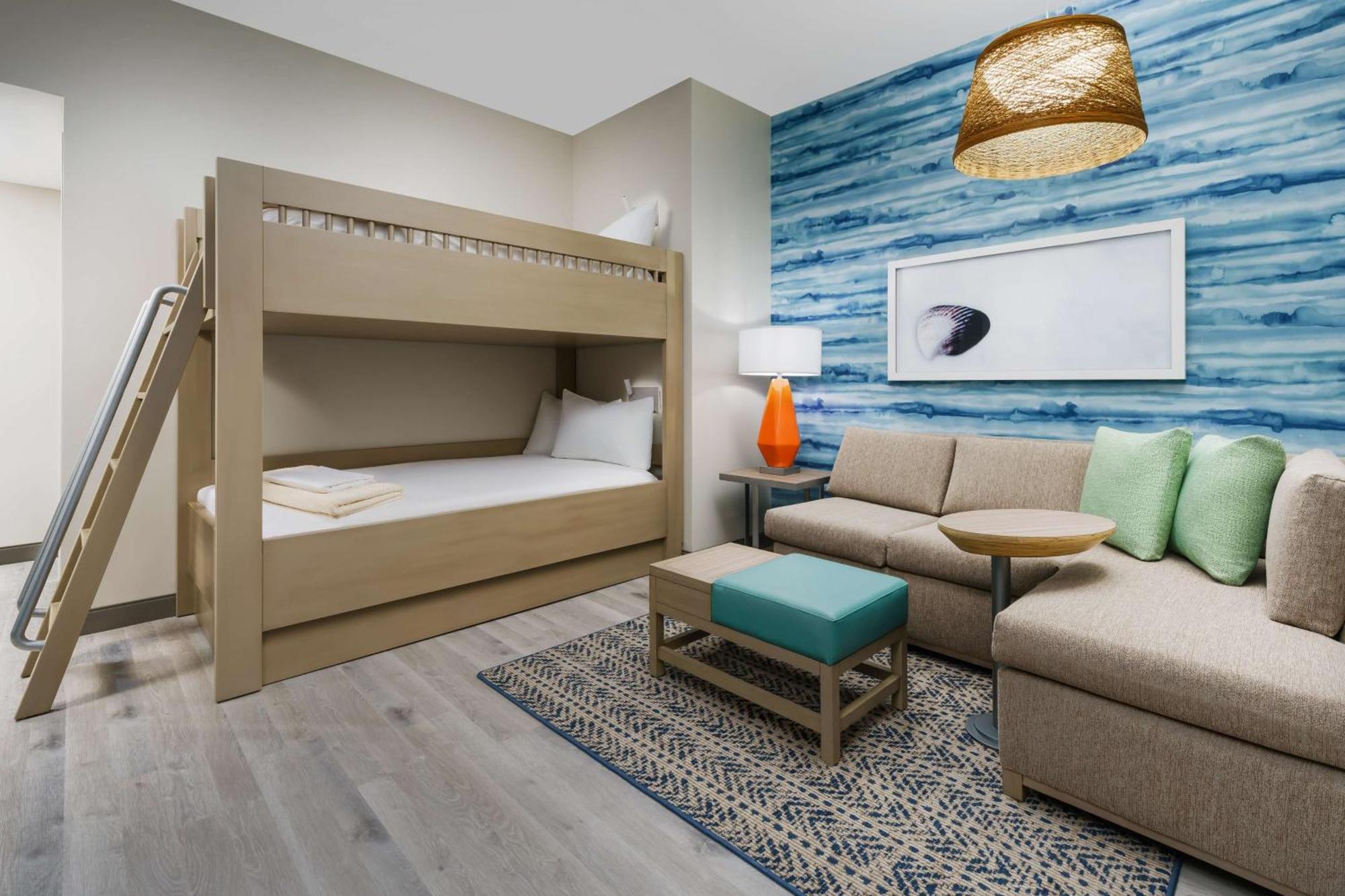 Hyatt Place Panama City Beach - Beachfront Exterior photo A bunk bed in a hotel room
