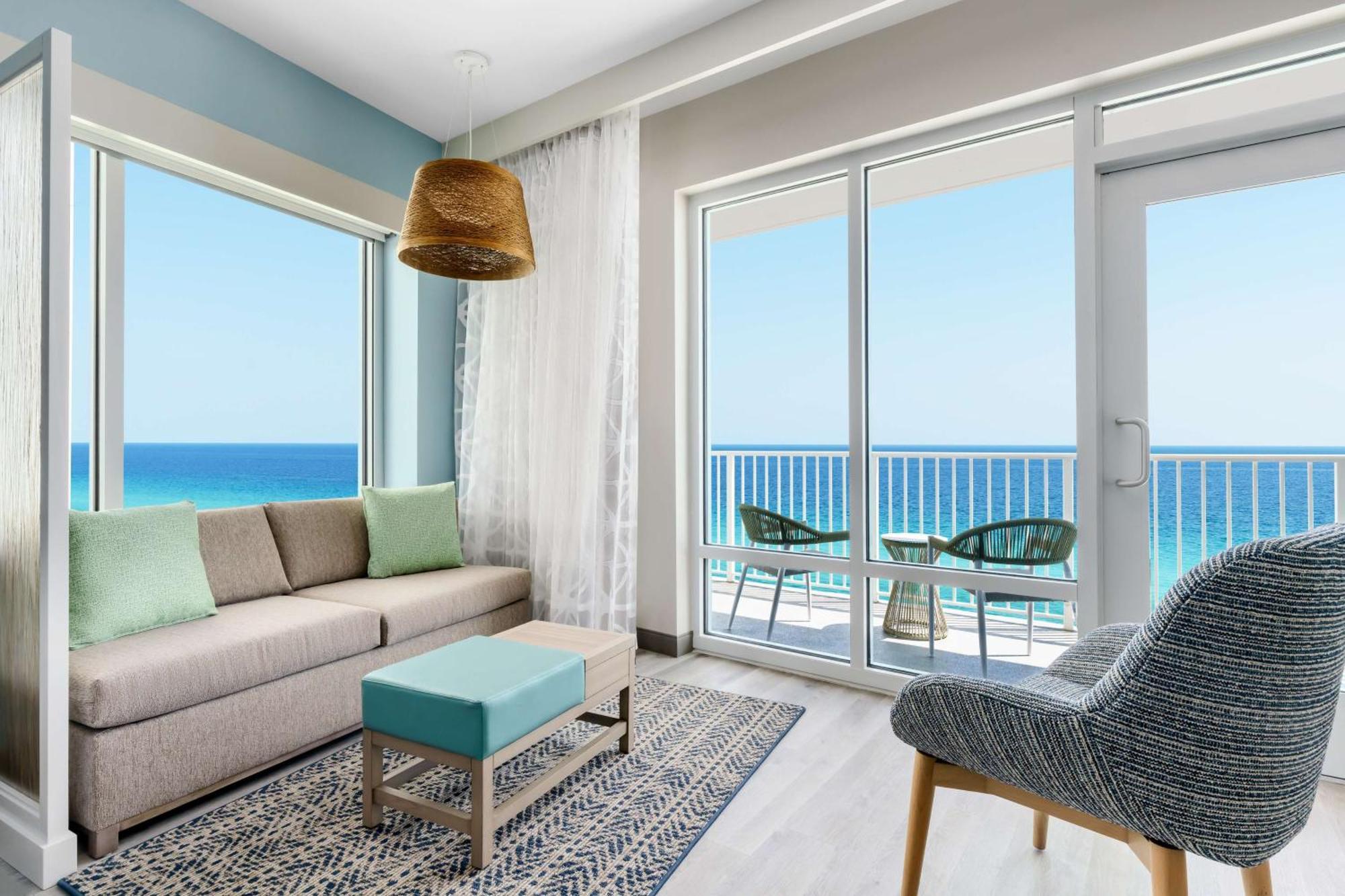 Hyatt Place Panama City Beach - Beachfront Exterior photo Living room
